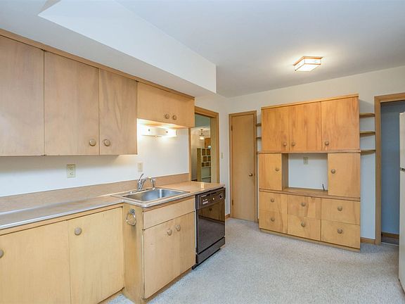 5th image of 1333 Norwood Dr SE