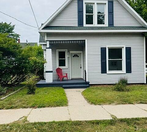 3rd image of 282 Lighthouse Cir