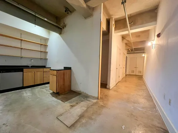 140 Bay Street image 7 of 10