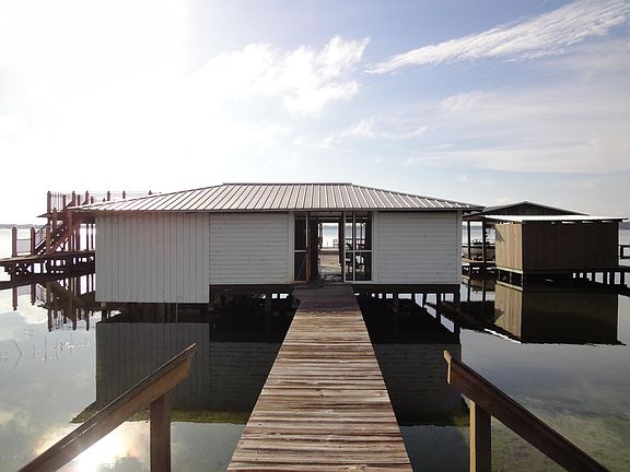 3rd image of 6309 Kingsley Lake Dr