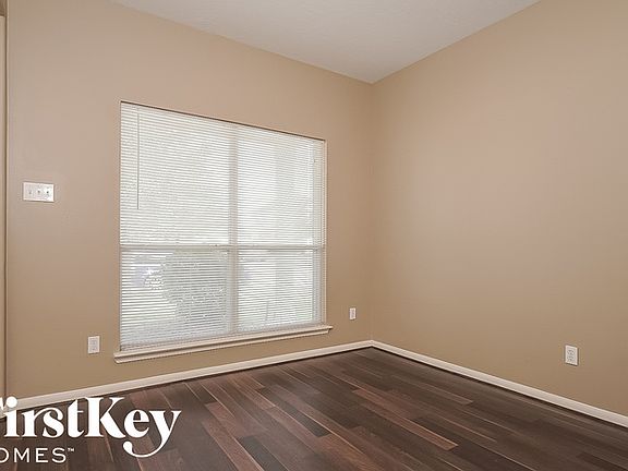 5th image of 4011 Rain Willow Ct