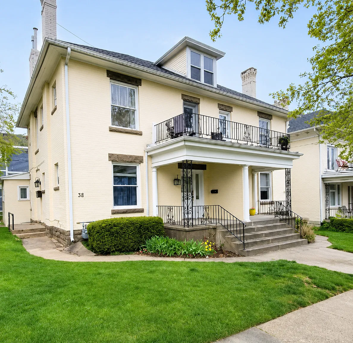 22-38 D St — Photo 1