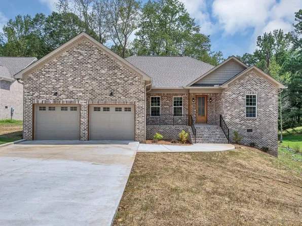 1392 Locust Dr, Arab, AL 35016