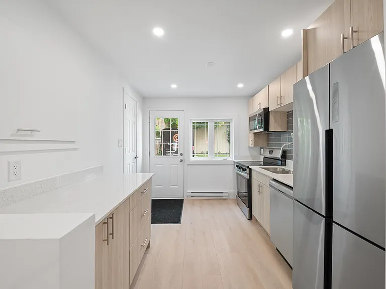 145 Saint Andrew St #145 — Photo 4