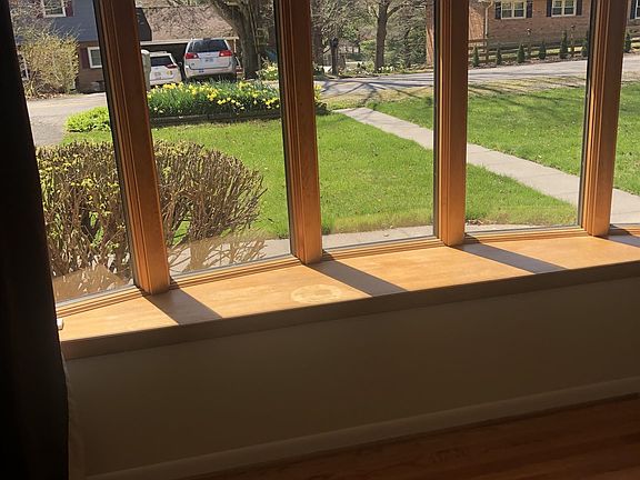 5th image of 1300 Westover Dr