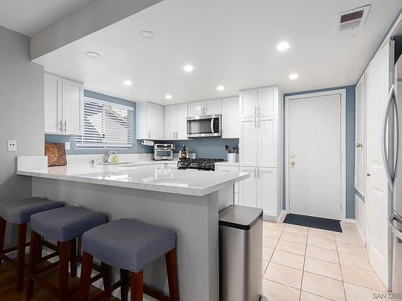 5th image of 106 Mangano Cir