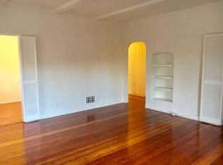 9932 Robbins Dr APT 202, Beverly Hills, CA 90212