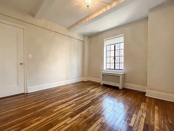 5th image of 5 Tudor City Pl APT 1011