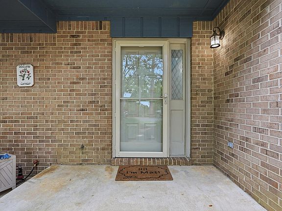 5th image of 1800 17th St