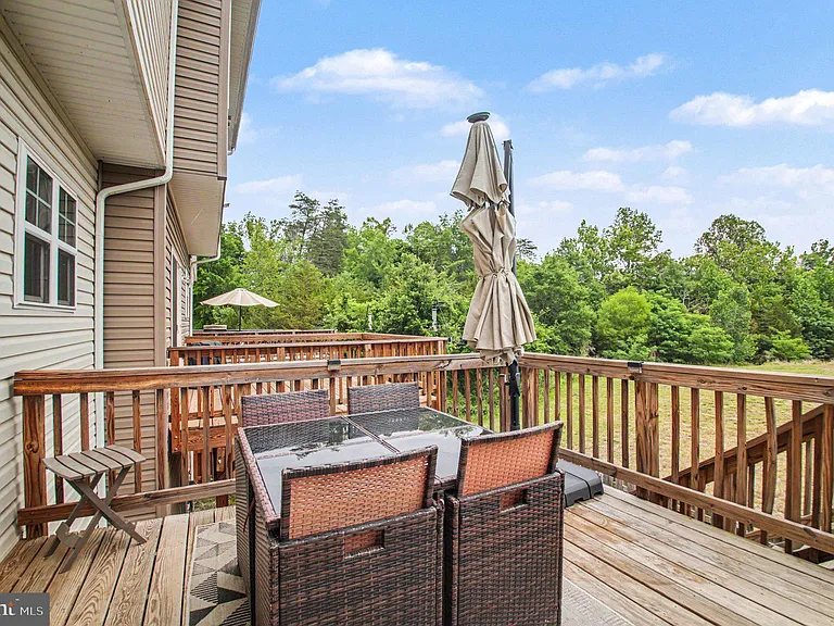 2525 Drake Ln — Photo 25