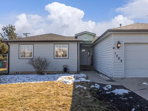 1403 Sinclair St, Davenport, WA 99122
