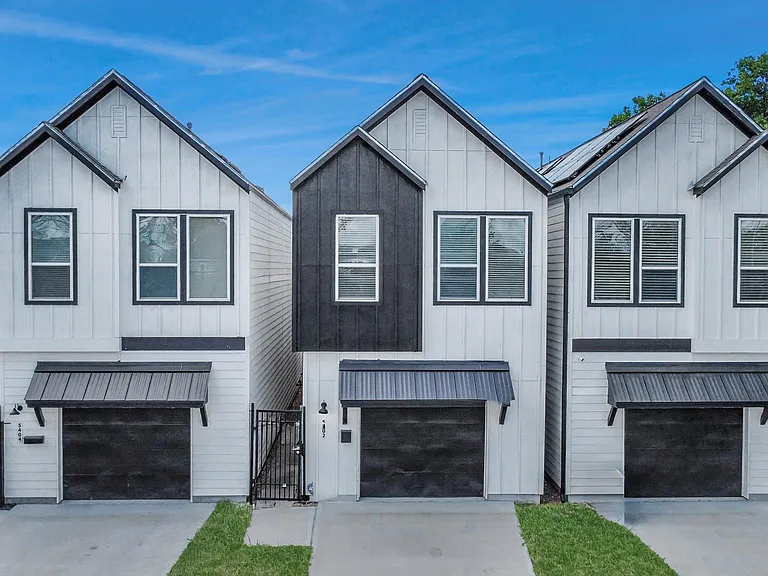 5402 Margarita St — Photo 39