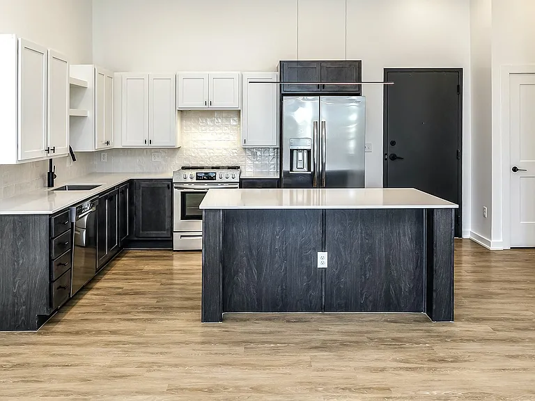 Dalmore Apartments — Photo 15
