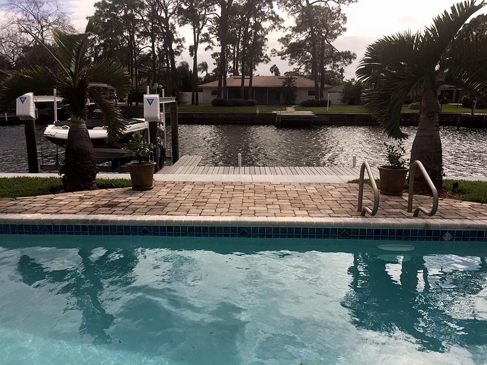 1st image of 5124 Venetian Blvd NE