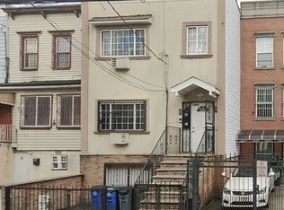 1333 Chisholm St #1, Bronx, NY 10459