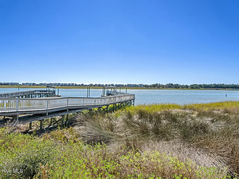 2272 Dolphin Shores Dr SW #402 — Photo 72