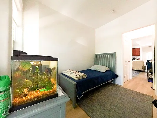 Rented by Remax Edge | media 29