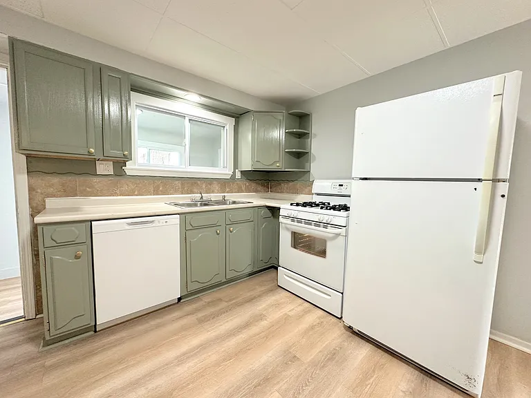 209 Mary St — Photo 6