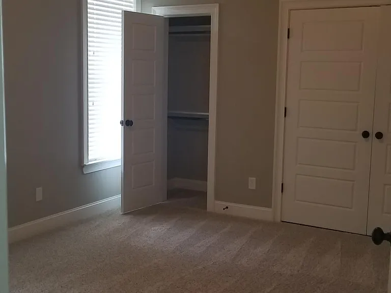 418 Buxton Ln — Photo 24