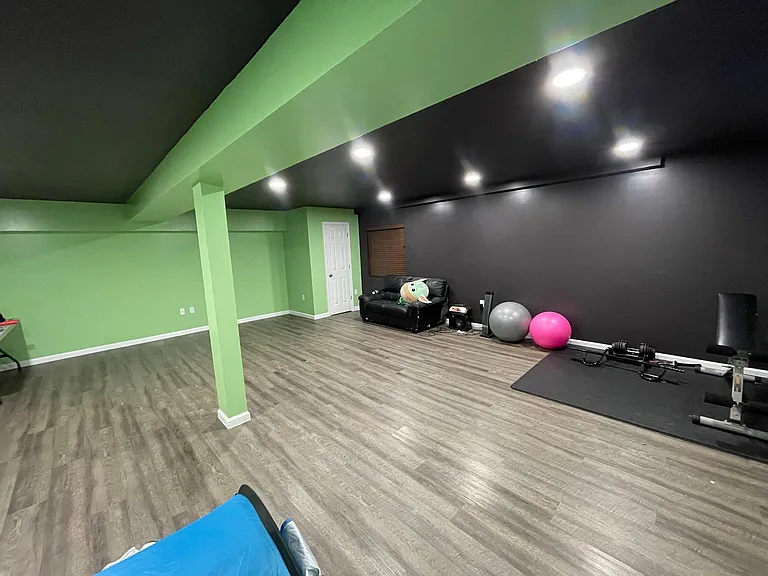 1564 Zestar Dr — Photo 32