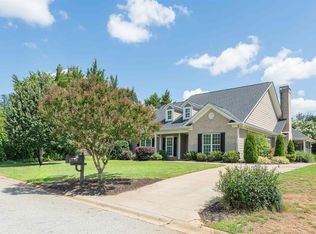 1 Laurel Grove Dr, Simpsonville, SC 29681