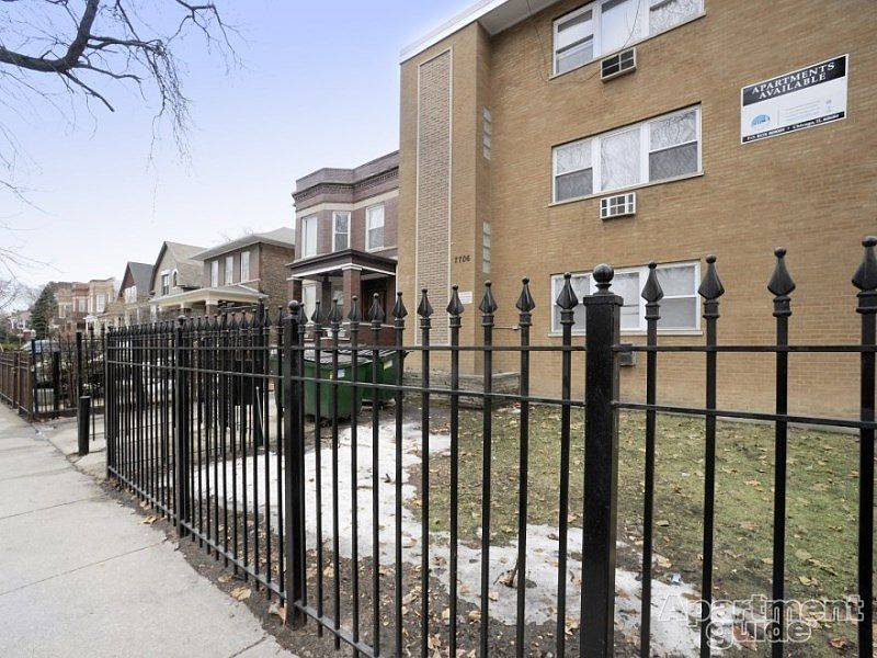 1st image of 7706 S Saginaw Ave