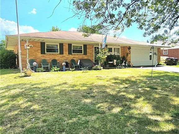 3rd image of 7906 Washington Park Dr