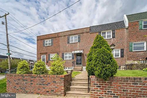 3631 Winona St Photo 1