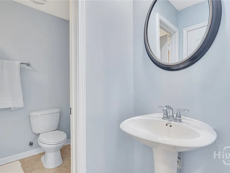 124 Ventura Pl — Photo 31