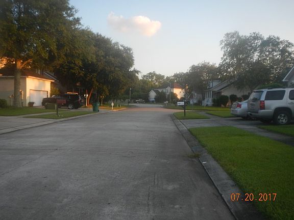 4th image of 203 Madewood Dr