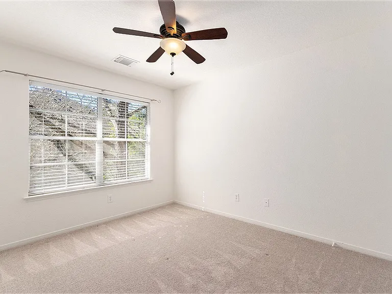 15 Larks Aire Pl — Photo 16