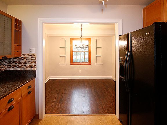 5th image of 628 N Dorchester Ave