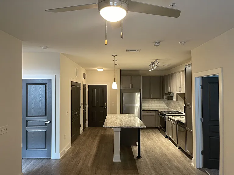 The Kirkwood Apartments at Edgewood — Photo 112