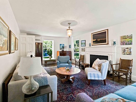 4th image of 232 Alexandra Ave