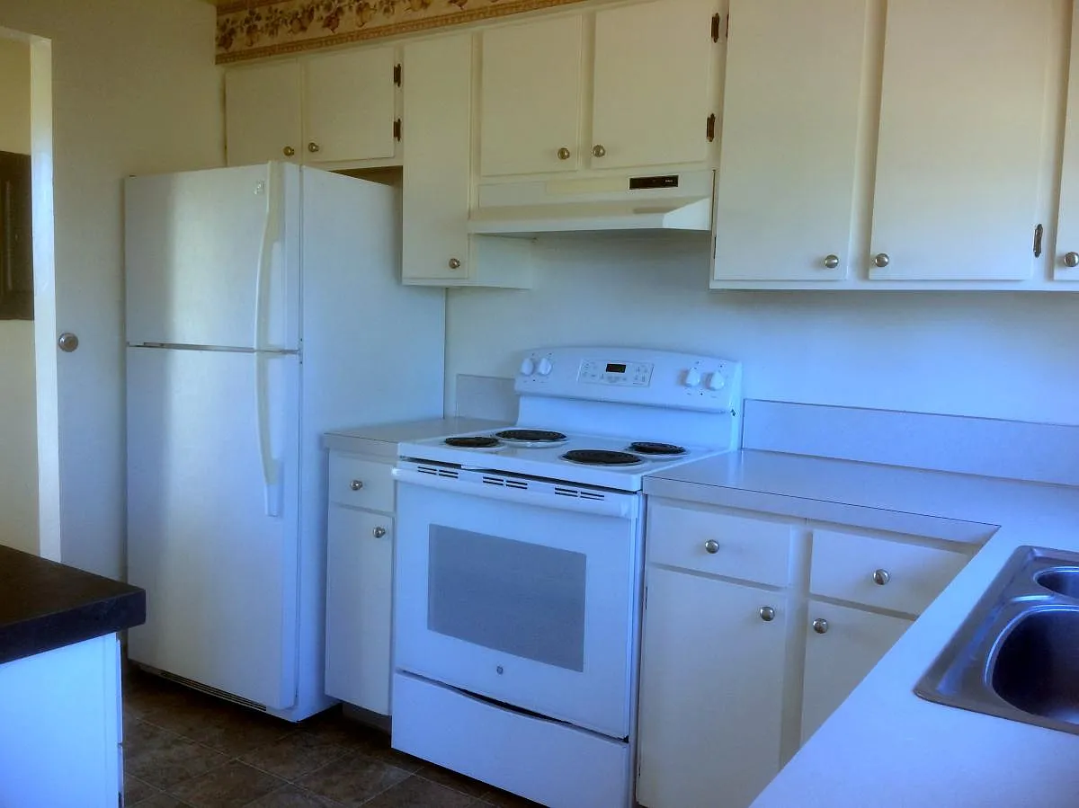 Kitchen - 4162 Marian Ct #4