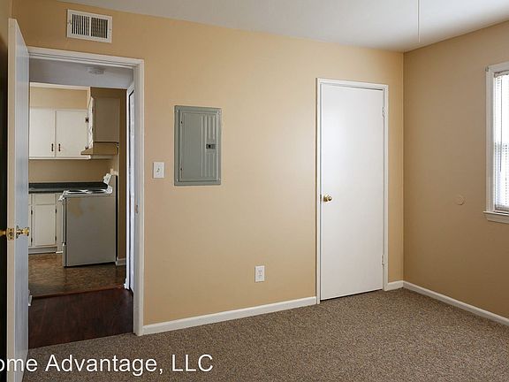 5th image of 4708 Fury Way #28
