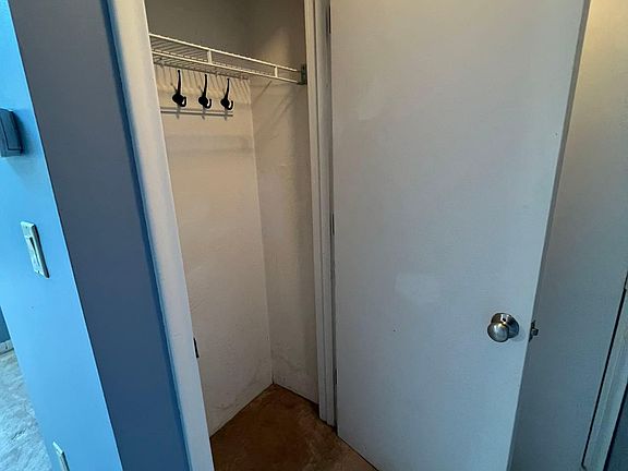 4th image of 116 Tall Oaks Dr Unit I