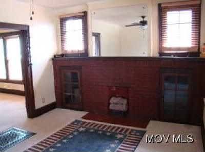 2nd image of 2902 N Avery St