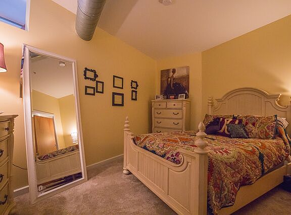 4th image of 431 W. 1st Ave. #303