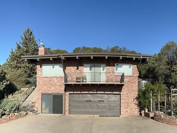 621 N California Ave
