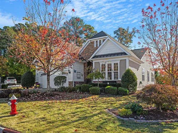 504 Spinnaker Ct, Cary, NC 27519