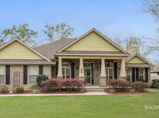 704 Edinburgh Ave, Foley, AL 36535