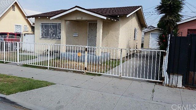1st image of 1313 W 67th St