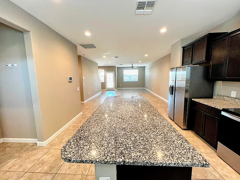 1255 N Arizona Ave #1015 — Photo 4