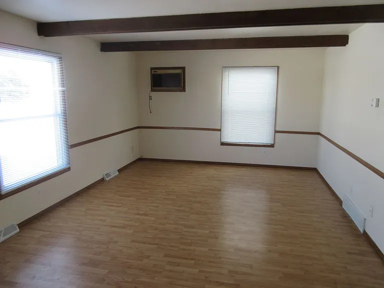 132-134 S Wright Rd — Photo 6