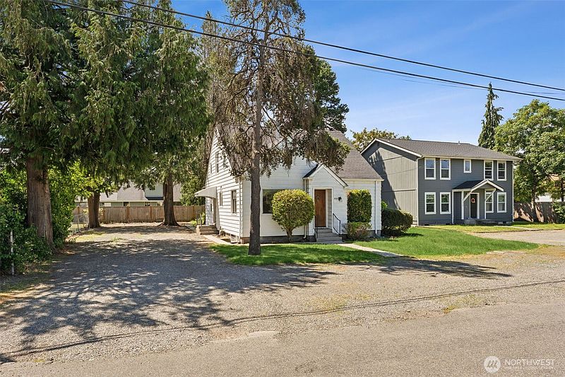 2nd image of 512 118th Street S