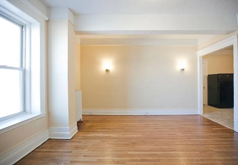 Pasadena Apartments — Photo 15