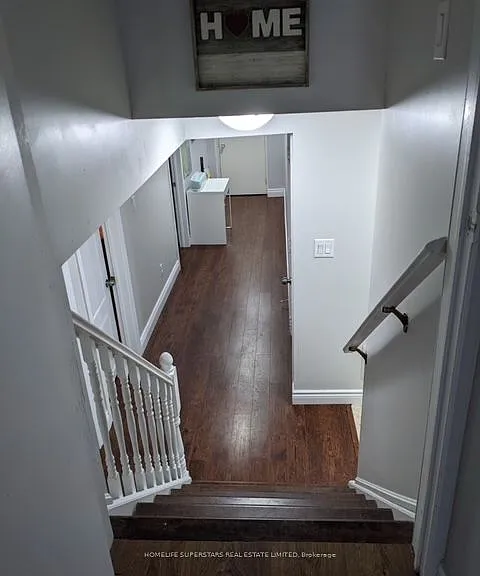 2 Hoddle Cres — Photo 11