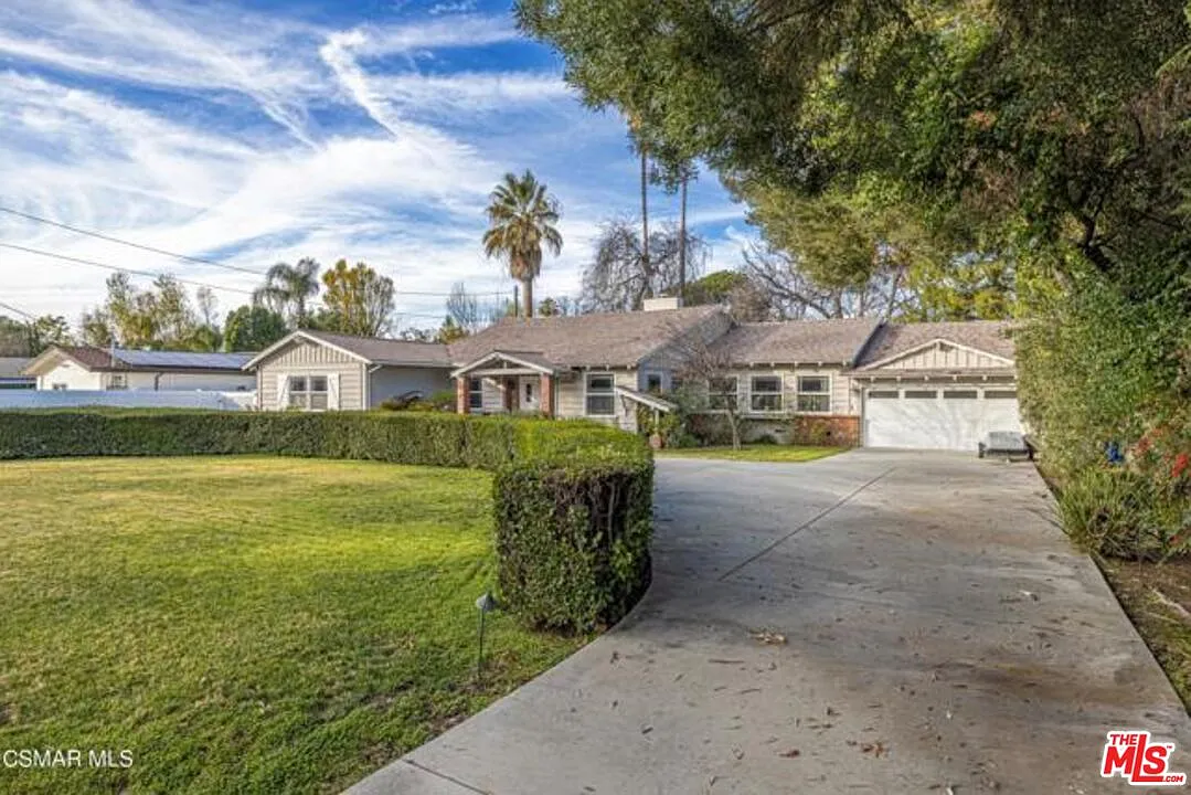 4 bed, 2.5 bath, 2765 sqft, $8,500 — Photo 1