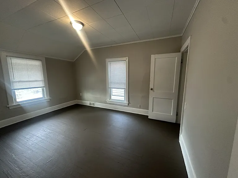 2676 Sullivant Ave — Photo 8